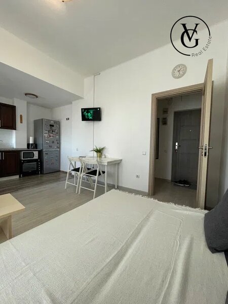 Piata Romana apartament 2 camere investitie